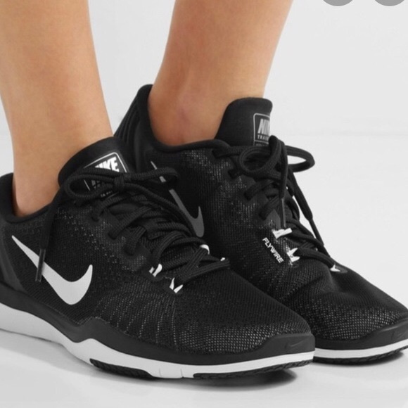 nike supreme flex tr 5